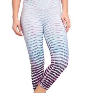 RARE Athleta High Rise Prism Chaturanga Striped‎ Cropped Leggings Size Medium